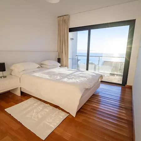 Sunset 100m From Ocean & Паул-ду-Мар